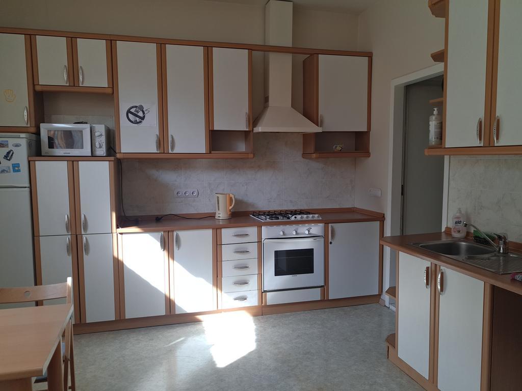 Mala Zhytomyrska Street 17 Appartement Kiev Buitenkant foto